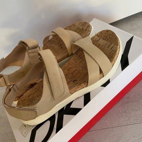 Sandaler DKNY