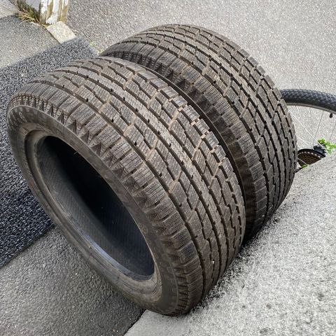 2stk helt ny 205/55 R16 piggfri vinterdekk(10mm mønster)