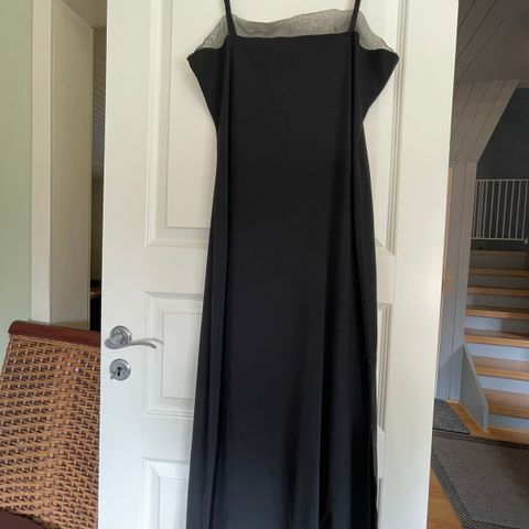 Nydelig lang kjole fra KAFFE str.L