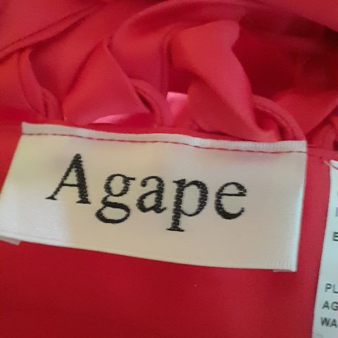 Meget flott kjole fra Agape ❣