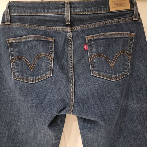 Levis 529 curvy boot cut