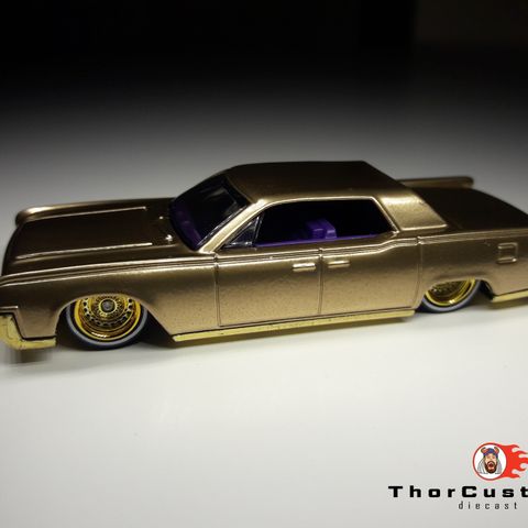 Hot Wheels Lincoln Continental 1964 Gold