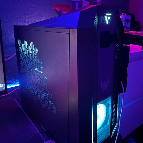 Kraftig Liten  Gaming pc