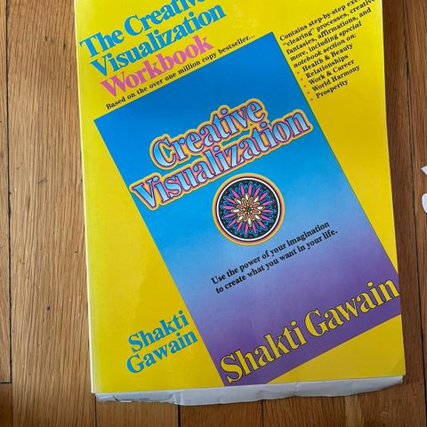 "The creative visualization workbook" av Shakti Gawain