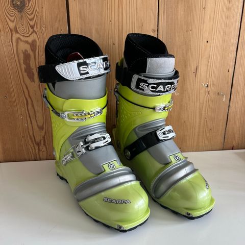 Scarpa F1 touring mondo 27