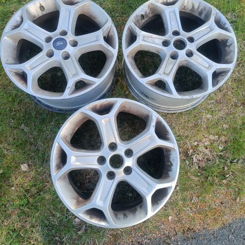 3 stk 17" originale mondeo felger selges.