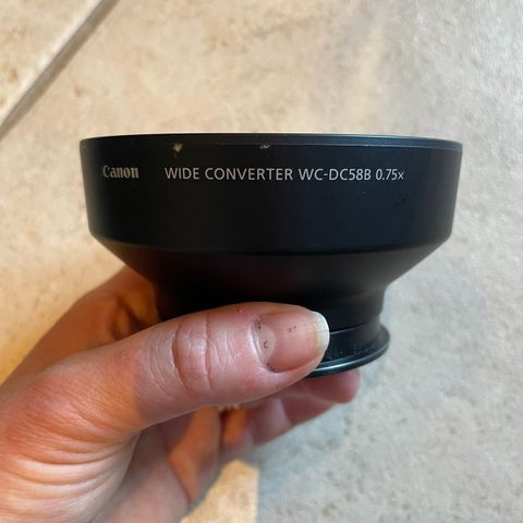 Canon wide convertor og tele converter linser til kamera.