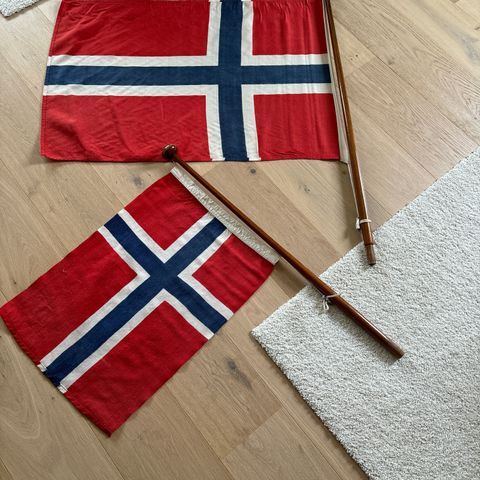 2 Gamle båt flagg