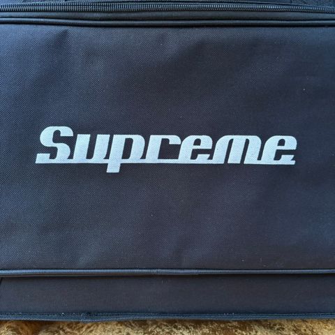 Supreme flight case