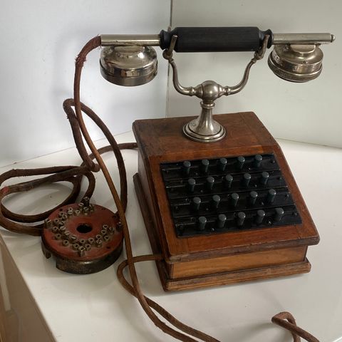 Gammel antikk Elektrisk Bureau telefonapparat