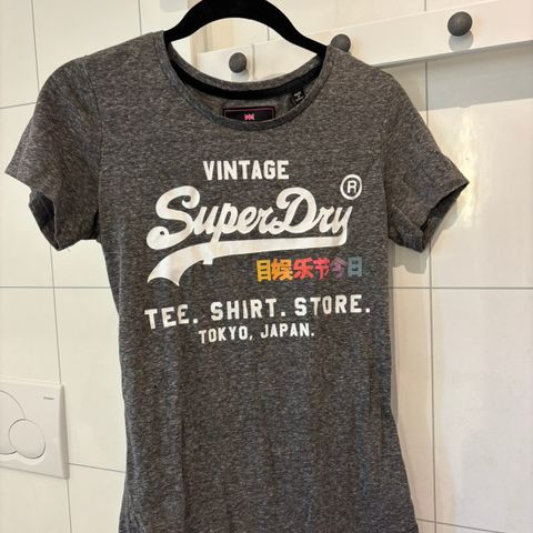 Superdry T-skjorte - Jente XS/S