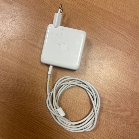 apple 61w usb-c power adapter ladekabel