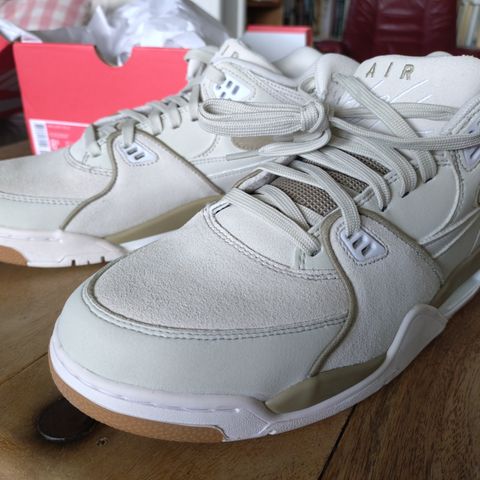 Nike Air Flight 89 LE, str 42 helt ny i eske