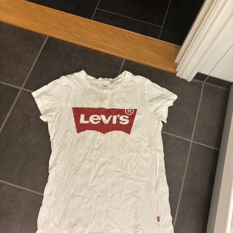 Levi’s Woman T-skjorte i Small