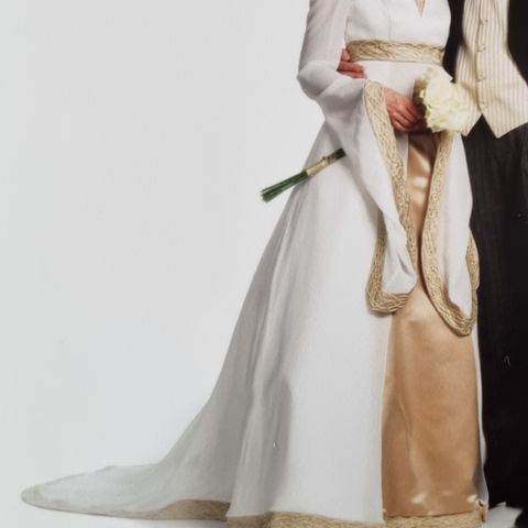 Nydelig brudekjole med karakter