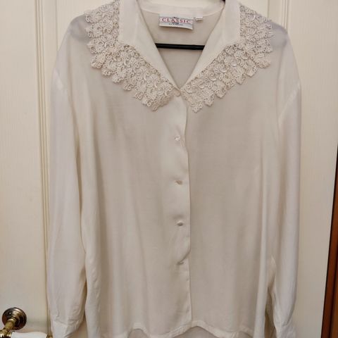 Vintage bluse i 100 % viskose