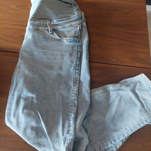 Mama jeans fra h&m