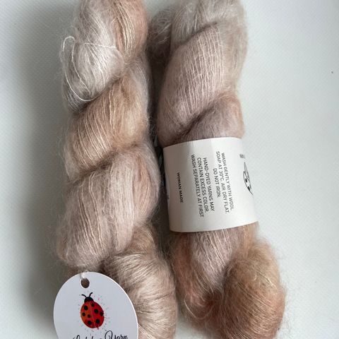 Garn, silk mohair Håndfarget