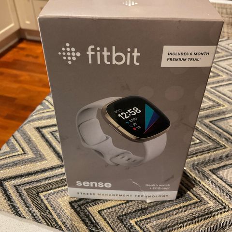 klokke Fitbit Sense komplett i eske