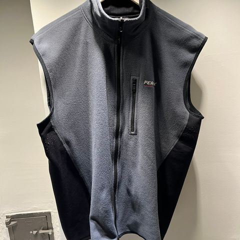 Peak Performance fleece vest