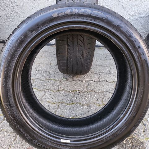 GOODYEAR EFFICIENTGRIP RUNFLAT 245/45R19 SOMMERTILBUD