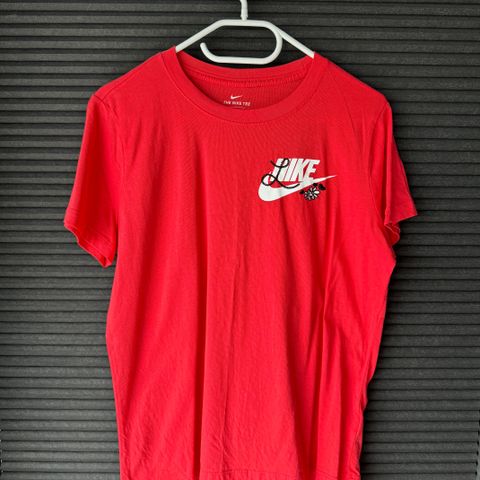 Nike t-skjorte str M