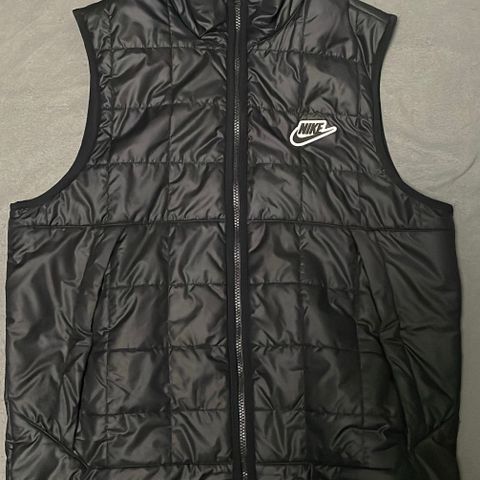 Nike vest