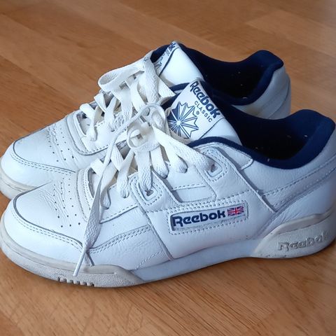 Pent brukte Reebok str. 34,5 Eur