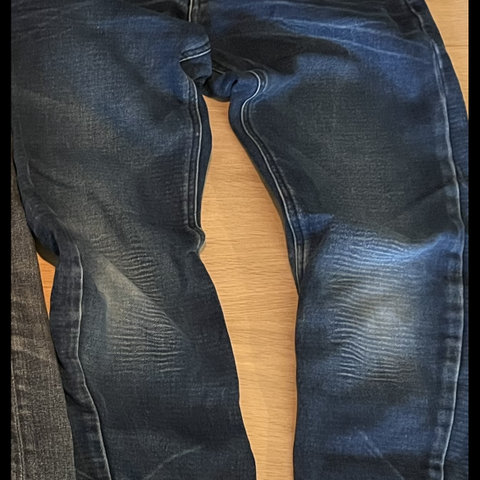 Jeans til gutt selges - div str fra 140-164