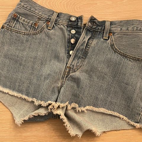 Levis shorts 501 W26