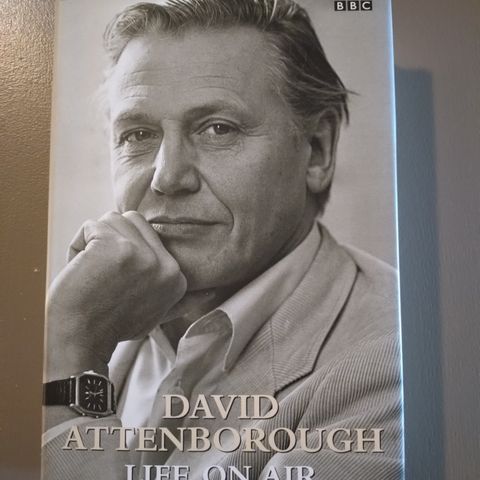 Life on Air, David Attenborough Signert på Engelsk