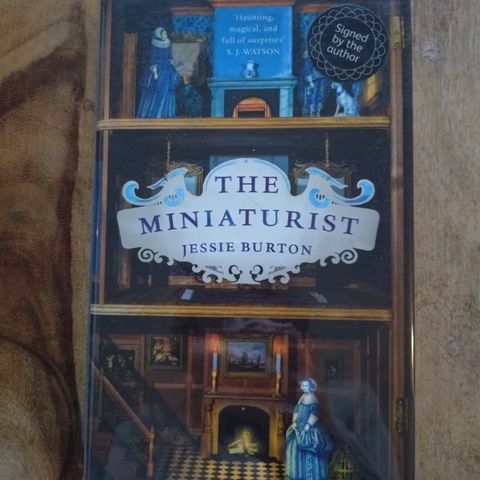 The Miniaturist, signert Jessie Burton på Engelsk