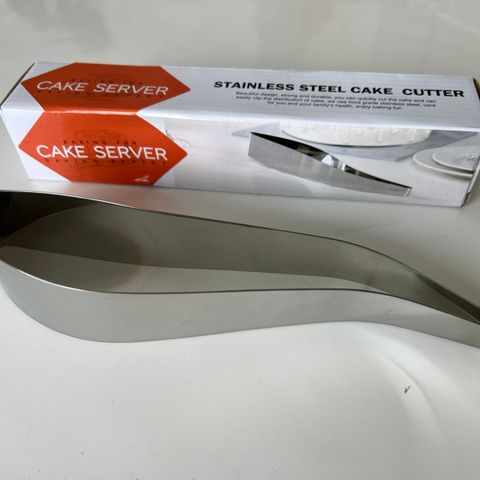 kakespade  / cake server rustfritt stål