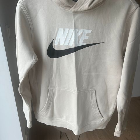 Nike hettegenser