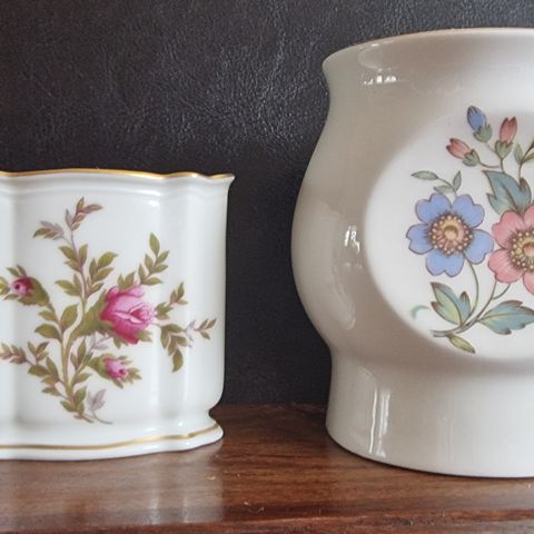 Vaser med blomsterdekor - Figgjo Flint og Rosenthal