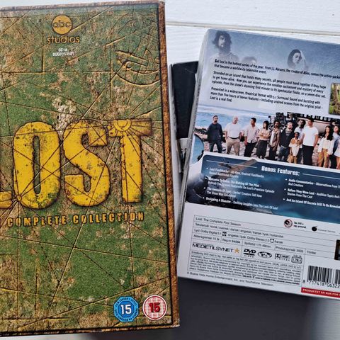 Lost (komplett) selges inkl komplett Jason Bourne