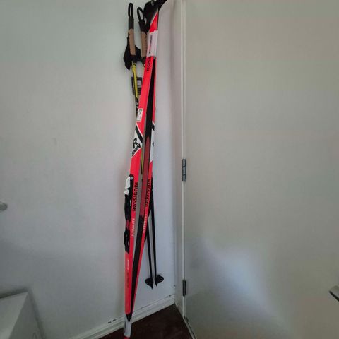 Rossignol R-skin Ultralite felleski m/staver+sko