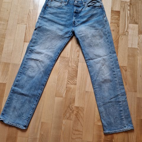 Levis 501 - W31 L30 (1)