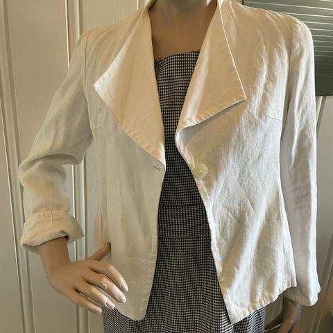 Hvit blazer i 100% lin