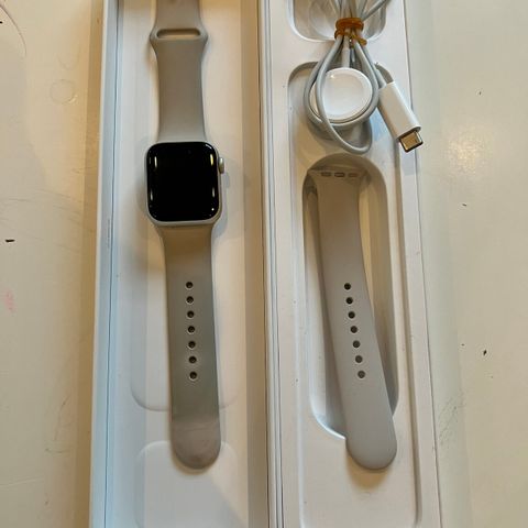 Apple Watch SE 40 mm