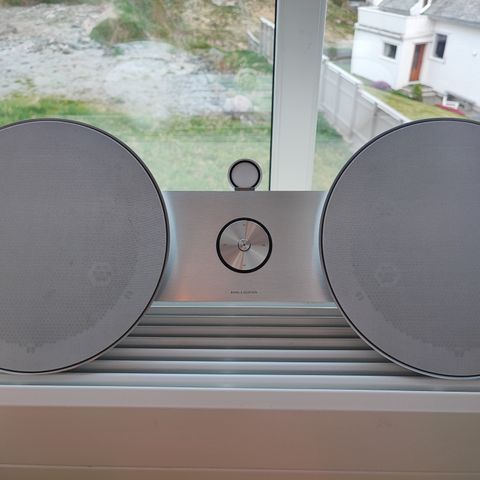 Bang&Olufsen Beosound 8