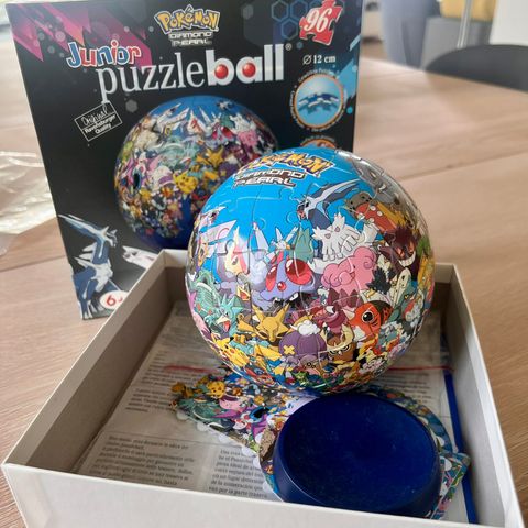 Pokemon Puzzleball junior - 96 brilkker