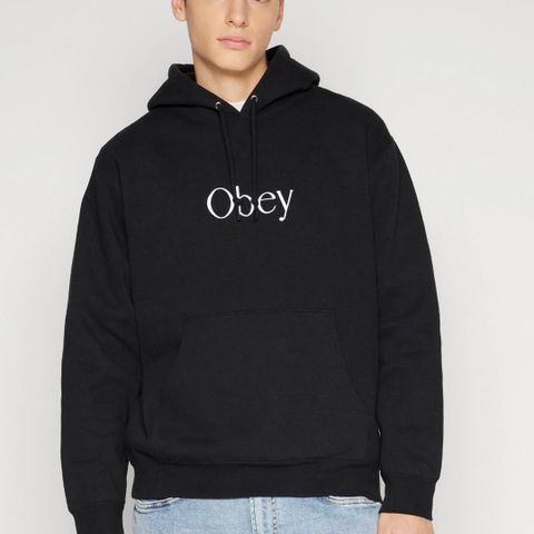 Obey hettegenser. CHOIR HOOD UNISEX. Nypris 1 395 kr