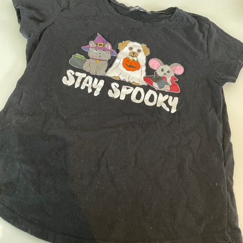 Halloween t-shirt str M (liten i str)