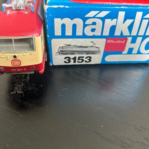 Märklin DB  lokomotiv 3153 HO selges