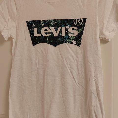 Ubrukt, kul Levi's t-skjorte