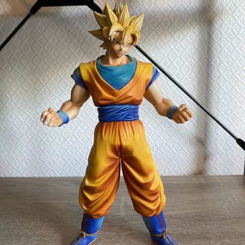 Dragon Ball Z Goku figur (28cm høy)