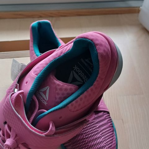 Løfte sko Reebok 40. 5