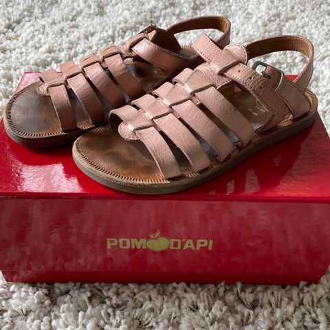 POMDAPI Sandal 30