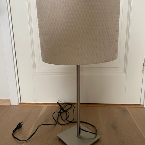 Bordlampe - Oval, flettet lampeskjerm - IKEA